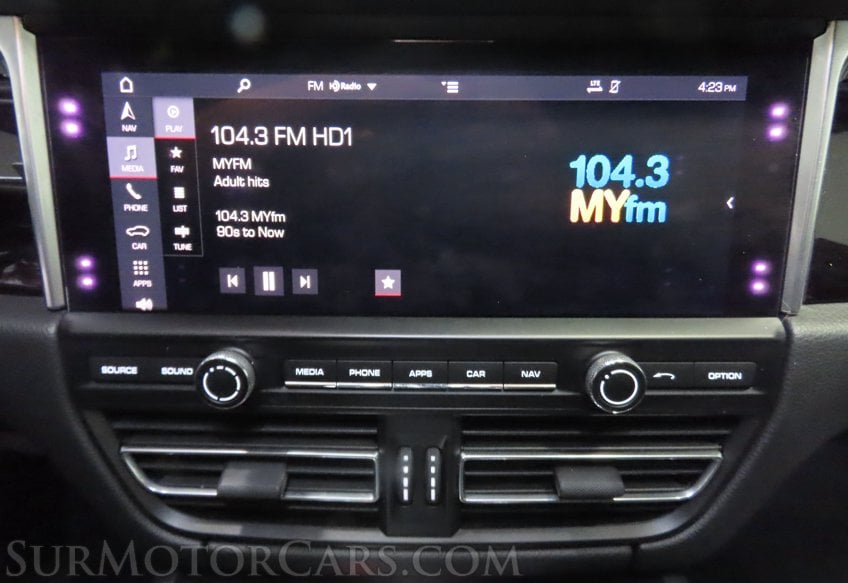 2019 Porsche Macan - Image 13