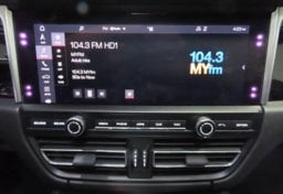 2019 Porsche Macan - Image 13