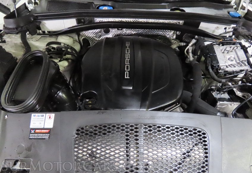 2019 Porsche Macan - Image 36