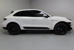 2019 Porsche Macan - Image 5