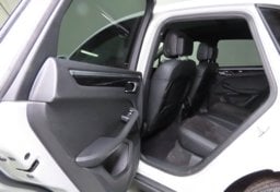 2019 Porsche Macan - Image 53