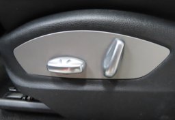 2019 Porsche Macan - Image 31