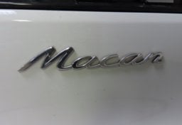 2019 Porsche Macan - Image 50