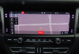 2019 Porsche Macan - Image 23