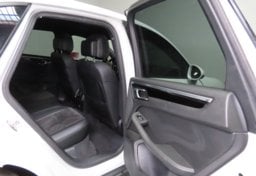 2019 Porsche Macan - Image 47