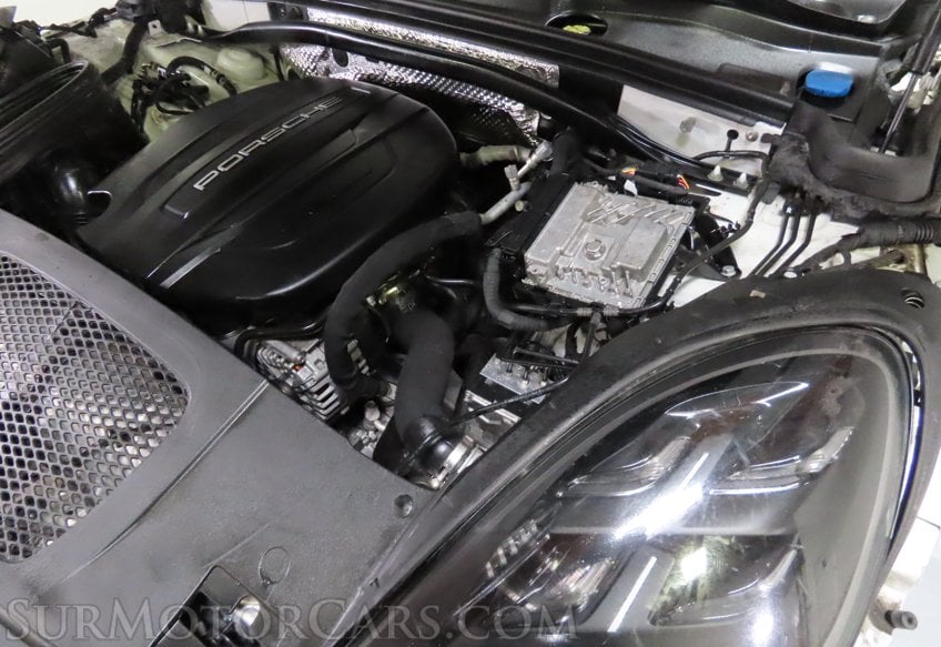 2019 Porsche Macan - Image 37