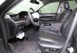 2023 Jeep Grand Cherokee Limited L - Image 23