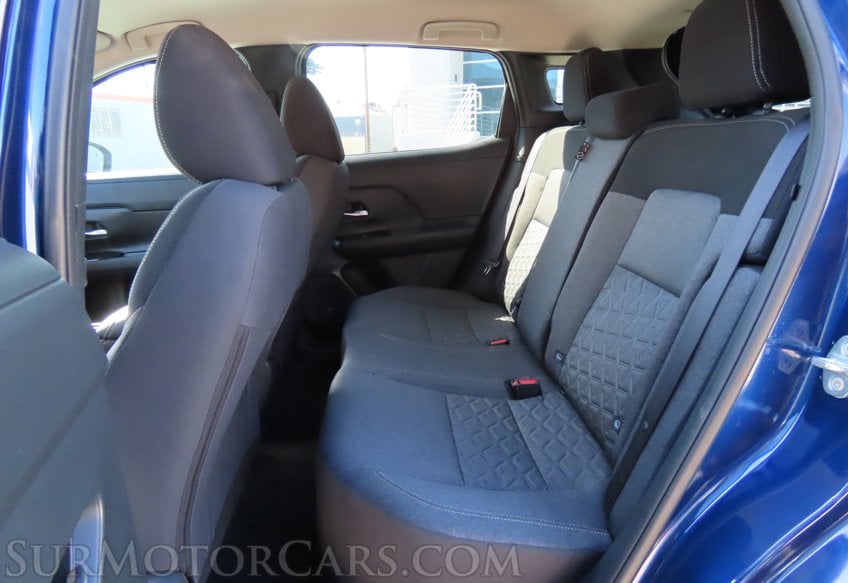 2025 Nissan Kicks SV AWD - Image 34