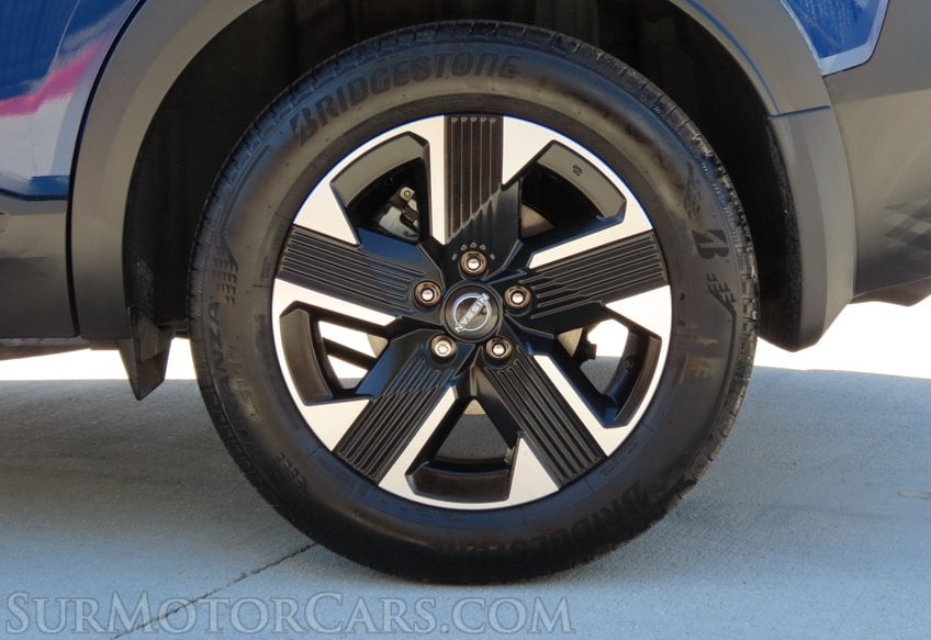 2025 Nissan Kicks SV AWD - Image 42
