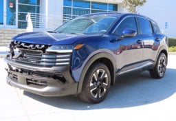 2025 Nissan Kicks SV AWD - Image 3