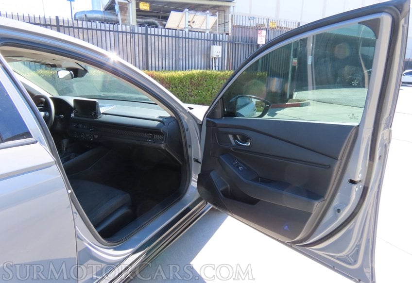 2025 Honda Accord SE - Image 17