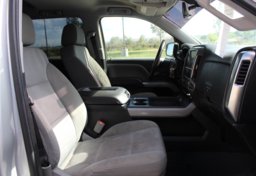 2018 Chevrolet Silverado 1500 4x4 LT - Image 29