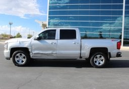 2018 Chevrolet Silverado 1500 4x4 LT - Image 9