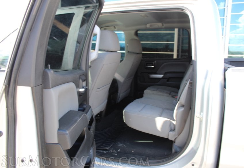 2018 Chevrolet Silverado 1500 4x4 LT - Image 30