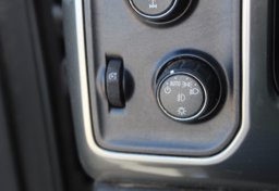 2018 Chevrolet Silverado 1500 4x4 LT - Image 43