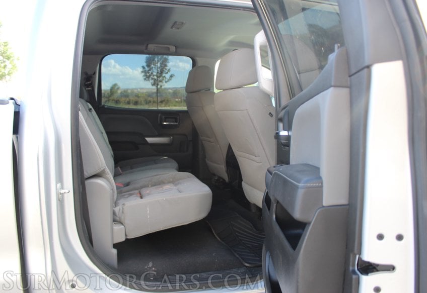 2018 Chevrolet Silverado 1500 4x4 LT - Image 32