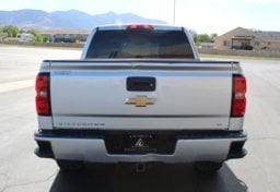 2018 Chevrolet Silverado 1500 4x4 LT - Image 11