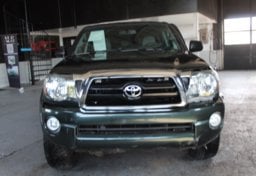 2009 Toyota Tacoma - Image 10