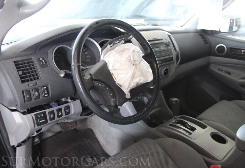 2009 Toyota Tacoma - Image 31
