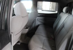 2009 Toyota Tacoma - Image 34
