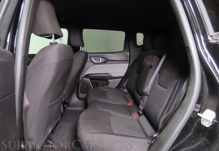 2025 Jeep Compass Sport - Image 40