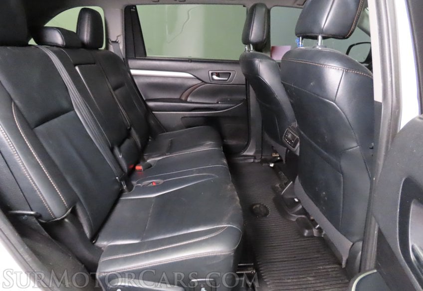 2019 Toyota Highlander XLE - Image 50