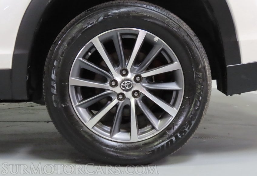 2019 Toyota Highlander XLE - Image 25