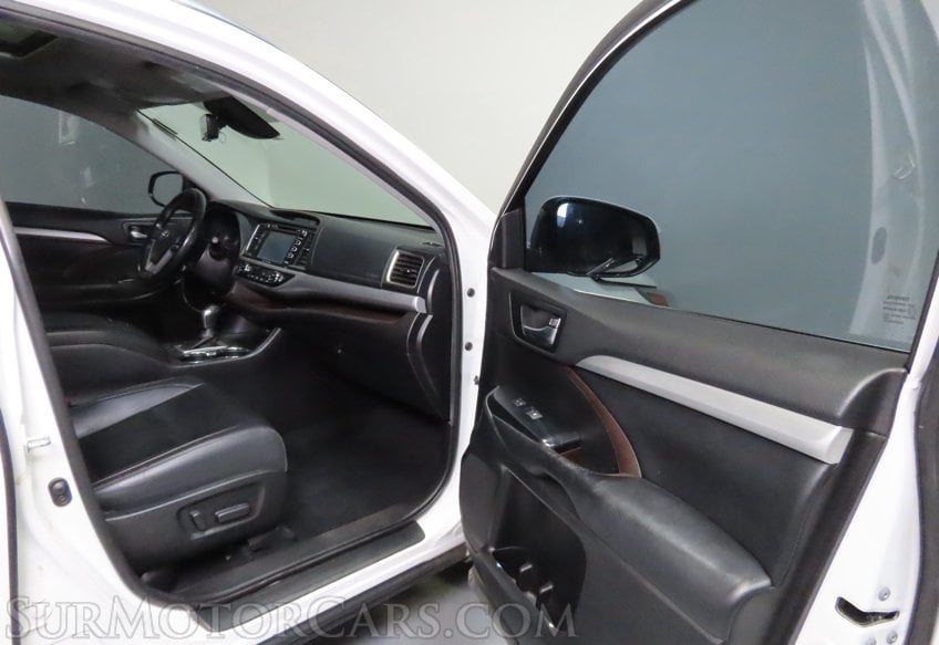 2019 Toyota Highlander XLE - Image 44