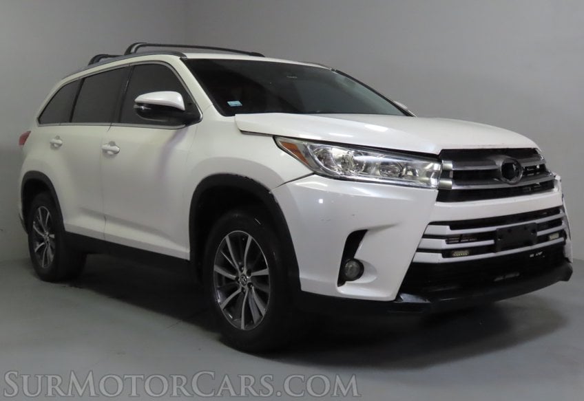 2019 Toyota Highlander XLE - Image 3