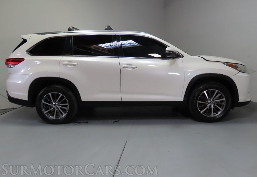 2019 Toyota Highlander XLE - Image 6