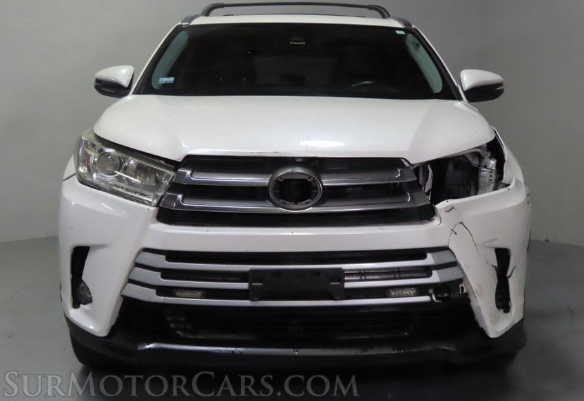 2019 Toyota Highlander XLE - Image 12