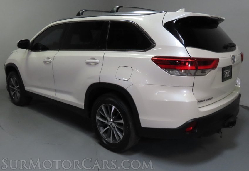 2019 Toyota Highlander XLE - Image 8