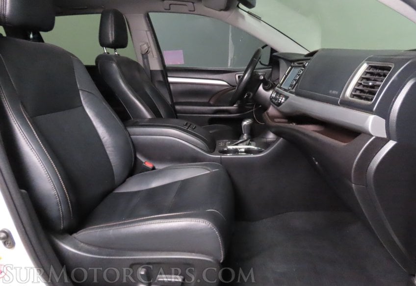 2019 Toyota Highlander XLE - Image 46