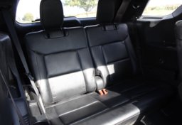 2022 Ford Explorer ST - Image 34