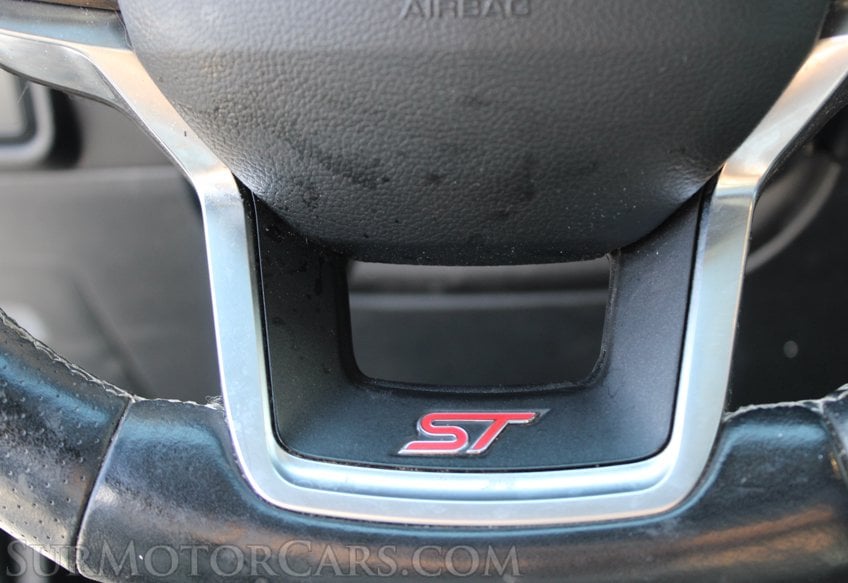 2022 Ford Explorer ST - Image 46