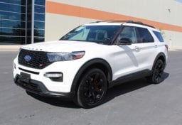 2022 Ford Explorer ST - Image 3