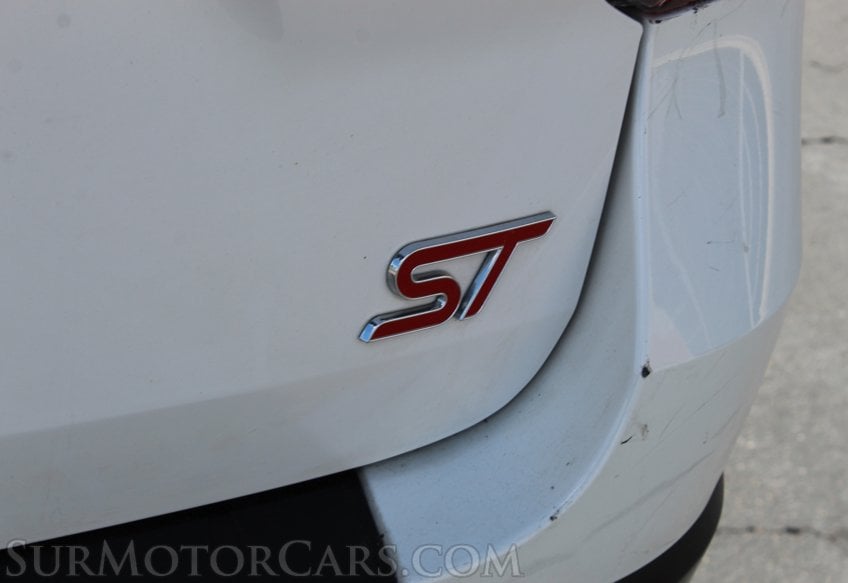 2022 Ford Explorer ST - Image 24