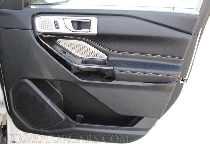 2022 Ford Explorer ST - Image 38