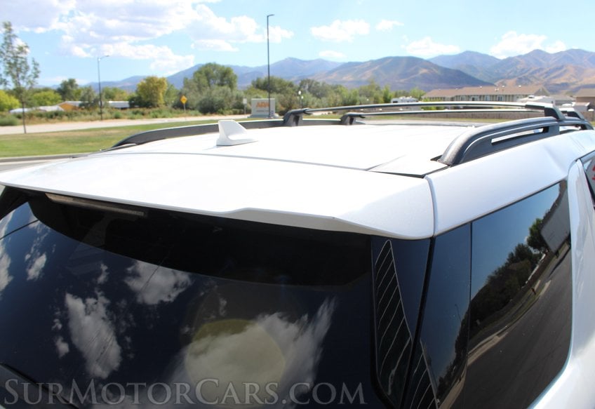 2022 Ford Explorer ST - Image 17