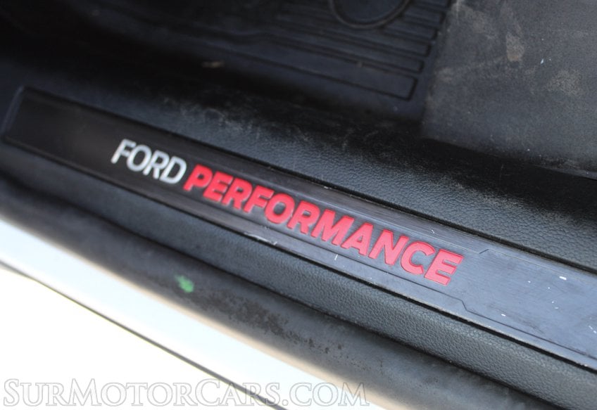 2022 Ford Explorer ST - Image 25