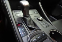 2015 Lexus RC 350 - Image 39