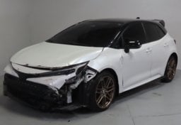 2025 Toyota Corolla Hatchback Nightshade - Image 4