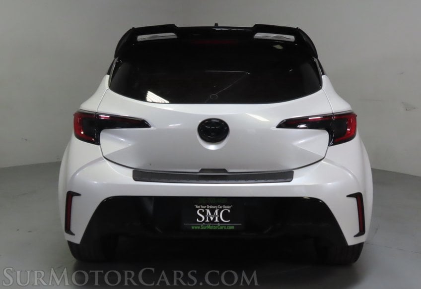 2025 Toyota Corolla Hatchback Nightshade - Image 10