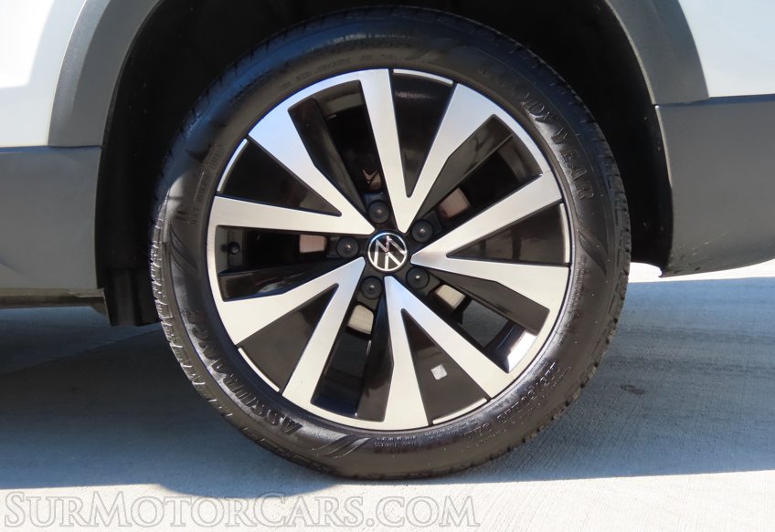 2023 Volkswagen Taos SE - Image 45