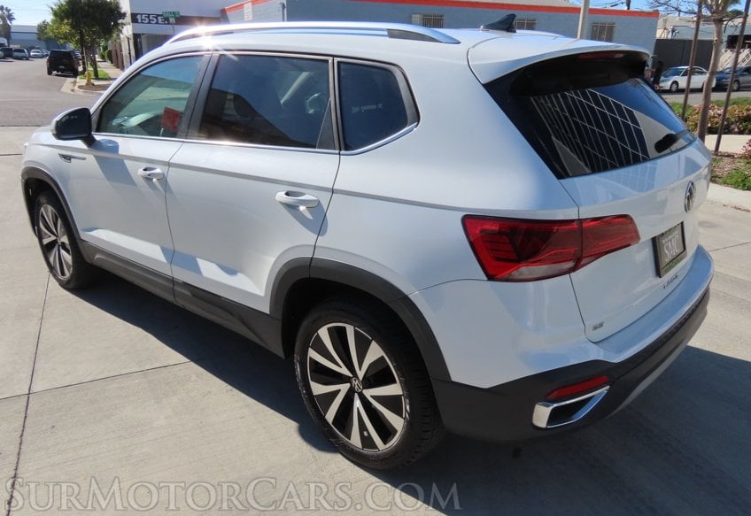 2023 Volkswagen Taos SE - Image 5