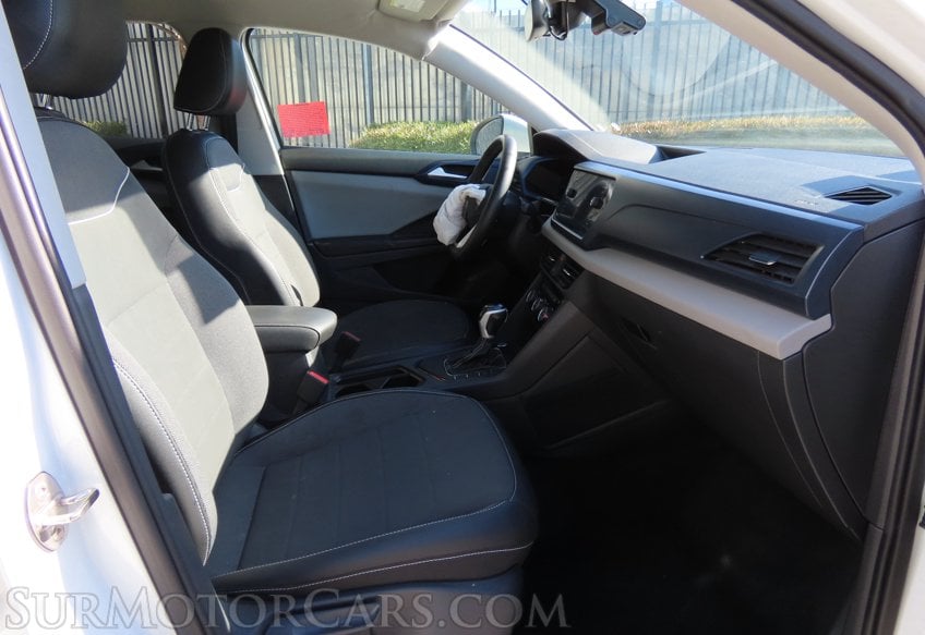 2023 Volkswagen Taos SE - Image 22