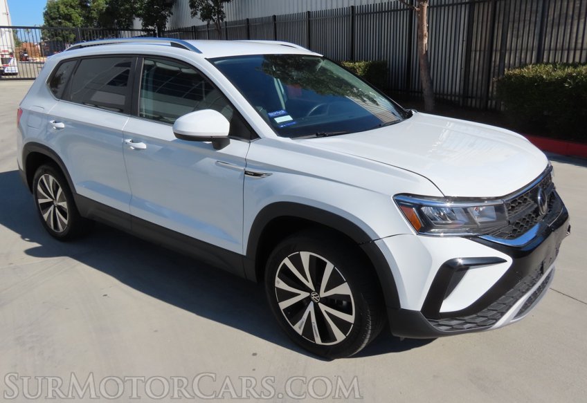2023 Volkswagen Taos SE - Image 1