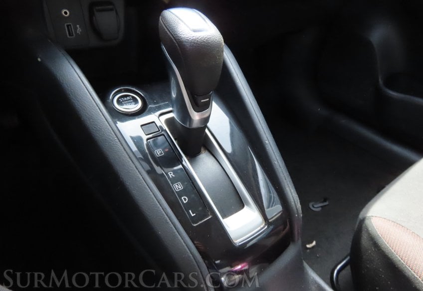 2022 Nissan Versa SR - Image 41