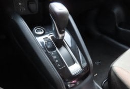 2022 Nissan Versa SR - Image 41