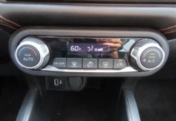 2022 Nissan Versa SR - Image 40